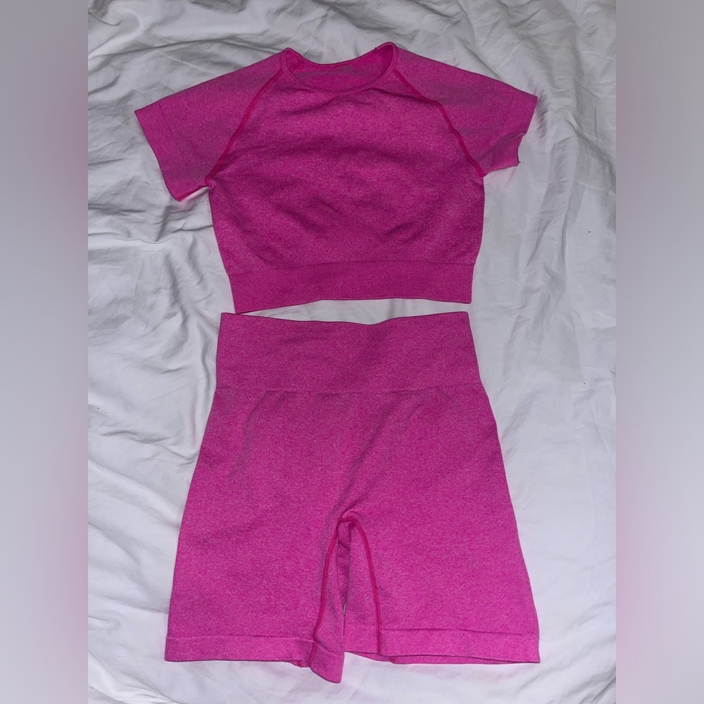 NEON PINK WORKOUT SET